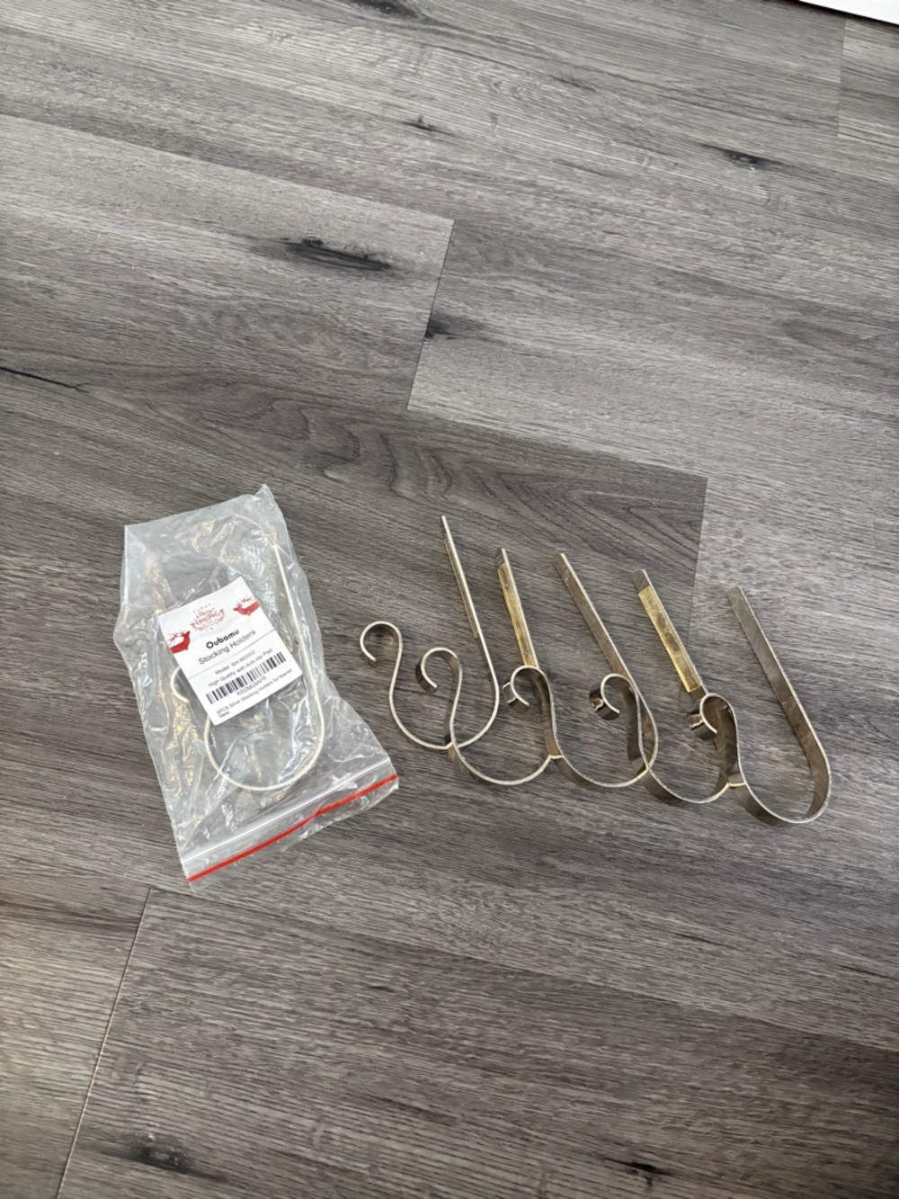 Set of 6 Silver-Tone Curtain Hooks